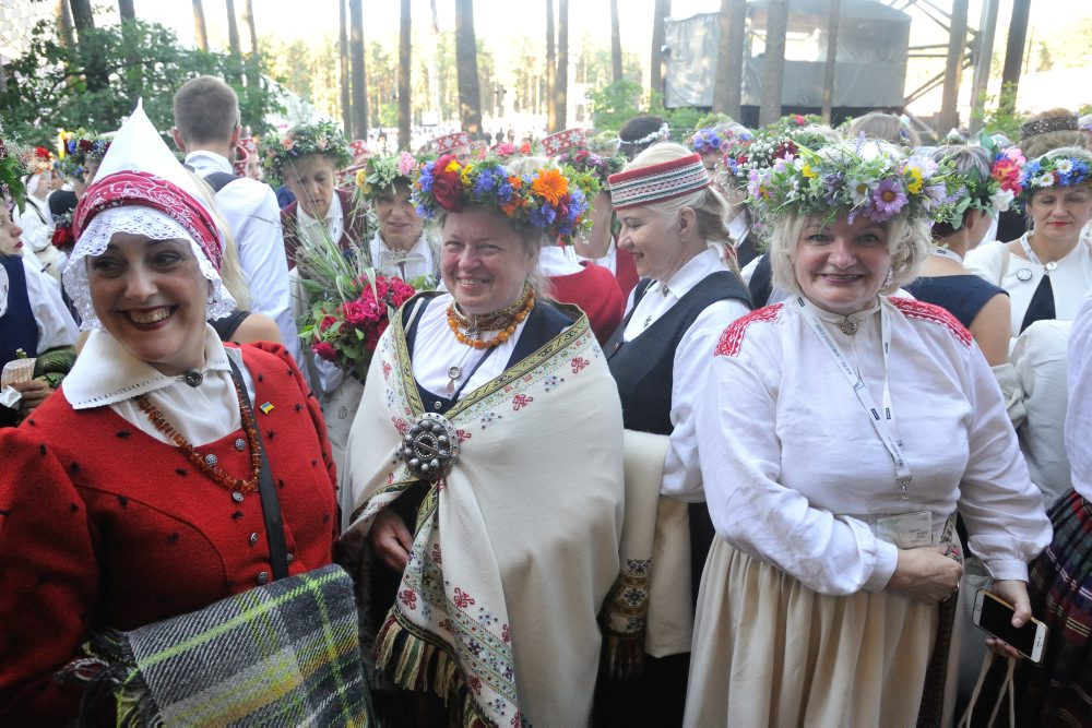 Dziesmu un deju svētku noslēguma koncerts "Kopā augšup". 