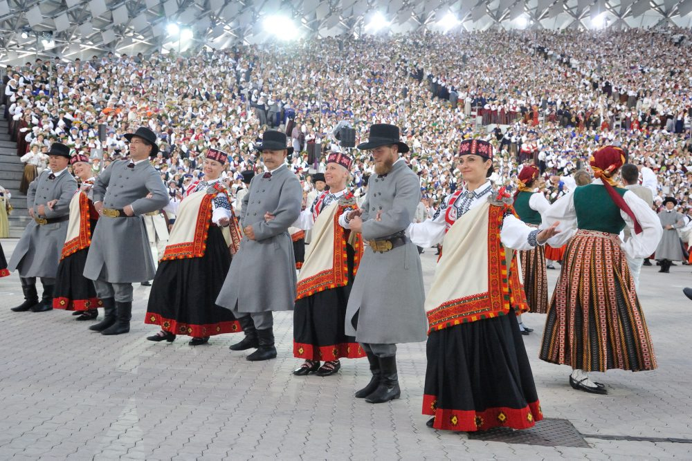 Dziesmu un deju svētku noslēguma koncerts "Kopā augšup". 