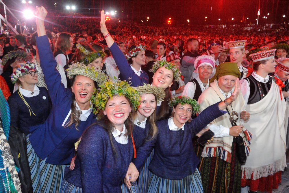 Dziesmu un deju svētku noslēguma koncerts "Kopā augšup". 