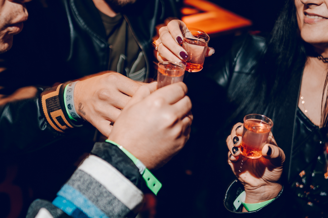 Ieskats mūzikas festivālā TINTE. Dzērieni.