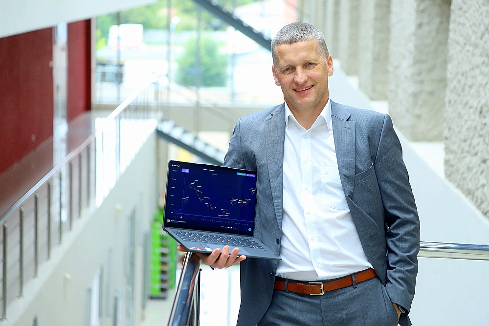 "Pēc trim gadiem plānojam būtiski palielināt klientu skaitu, vienkāršojot naudas plūsmas plānošanas pakalpojumus līdz pat 100 tūkstošiem Eiropas valstu uzņēmumiem," saka SIA "Tailwind Technologies" līdzīpašnieks Kārlis Mikoss.