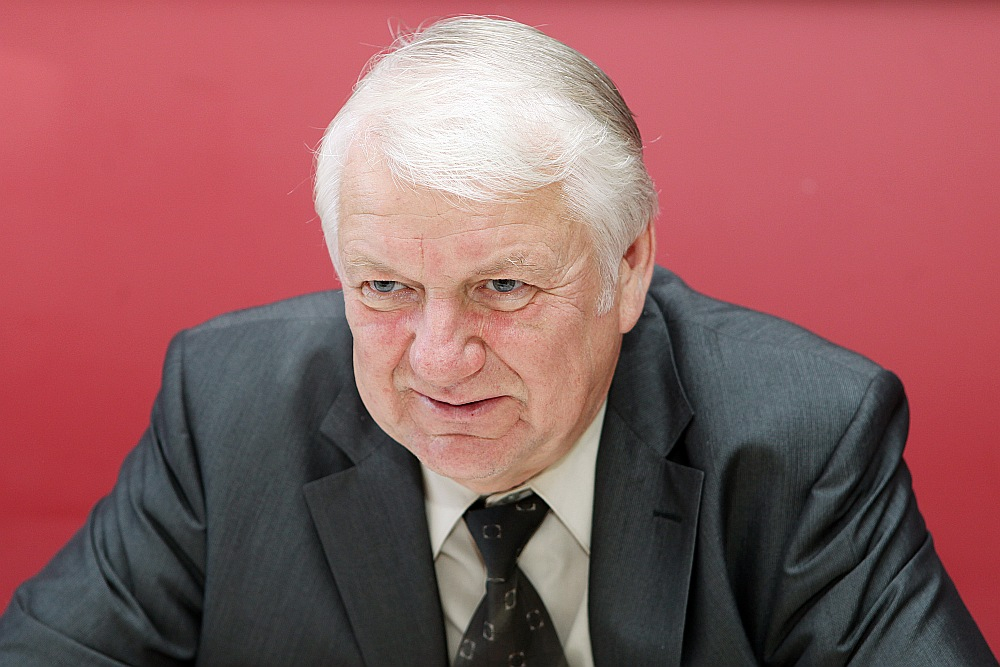 Aleksandrs Lielmežs.