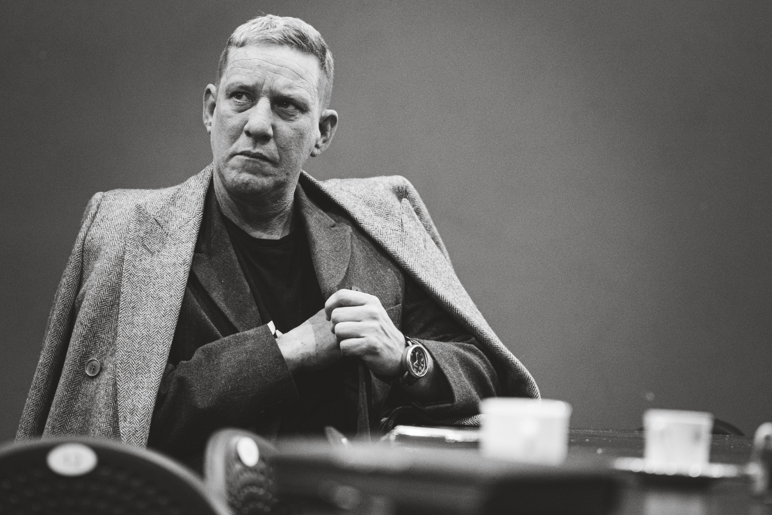 Dailes teātrī top Džona Malkoviča "Leopoldštate". Artūrs Skrastiņš.