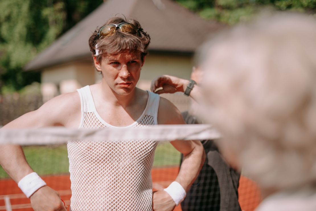LMT komēdijseriāla "Pilna pastkaste" filmēšana Ķemeros. Raimonds Celms.