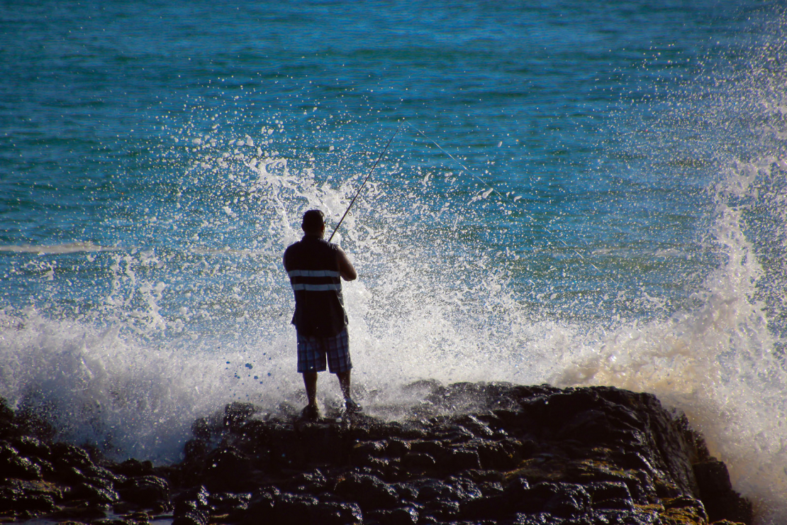 Makšķerēšanai par vislabvēlīgāko tiek uzskatīts bezvējš, viegls vai mērens vējš. Spēcīgā vējā labāk palikt mājās.