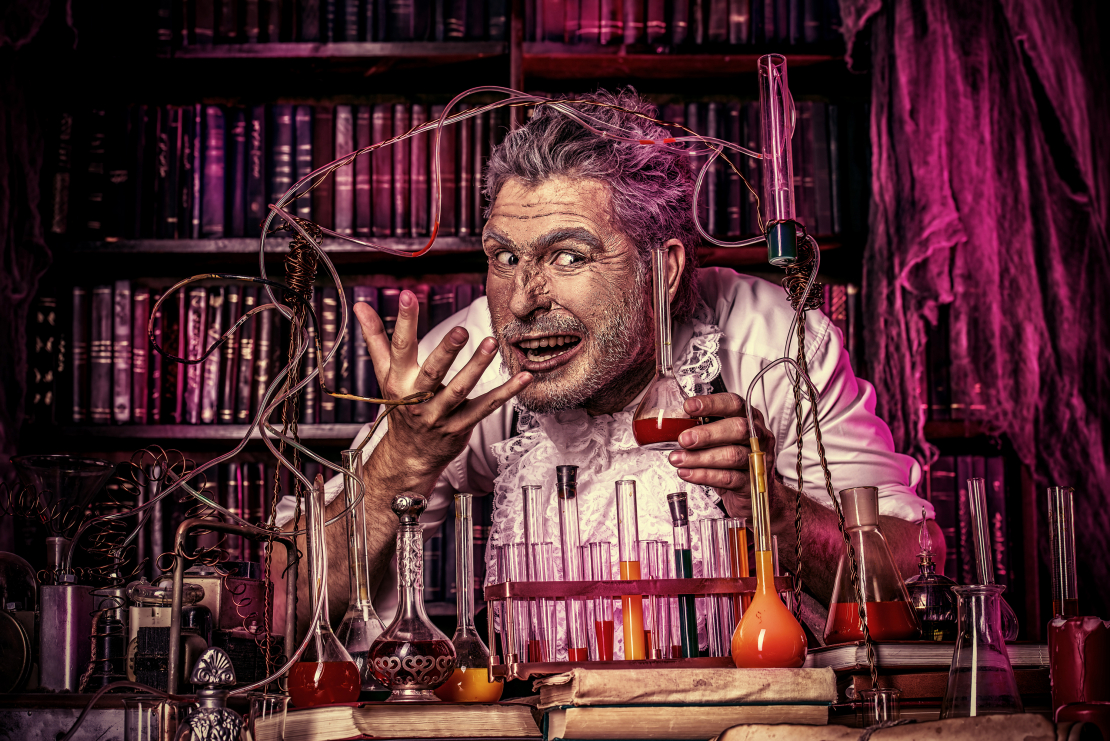 Alķīmiķim, kurš vēlētos kļūt par tāda “pēcteča” radītāju, vispirms jāņem pašam sava sperma, jāievieto tā hermētiskā stikla traukā un uz 40 dienām jāierok... mēslu kaudzē.