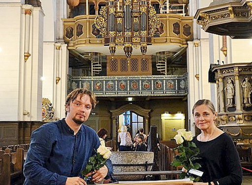 Orķestris "Rīga" diriģenta Aināra Rubiķa vadībā un Vita Kalnciema saspēlējās Rīgas Domā.