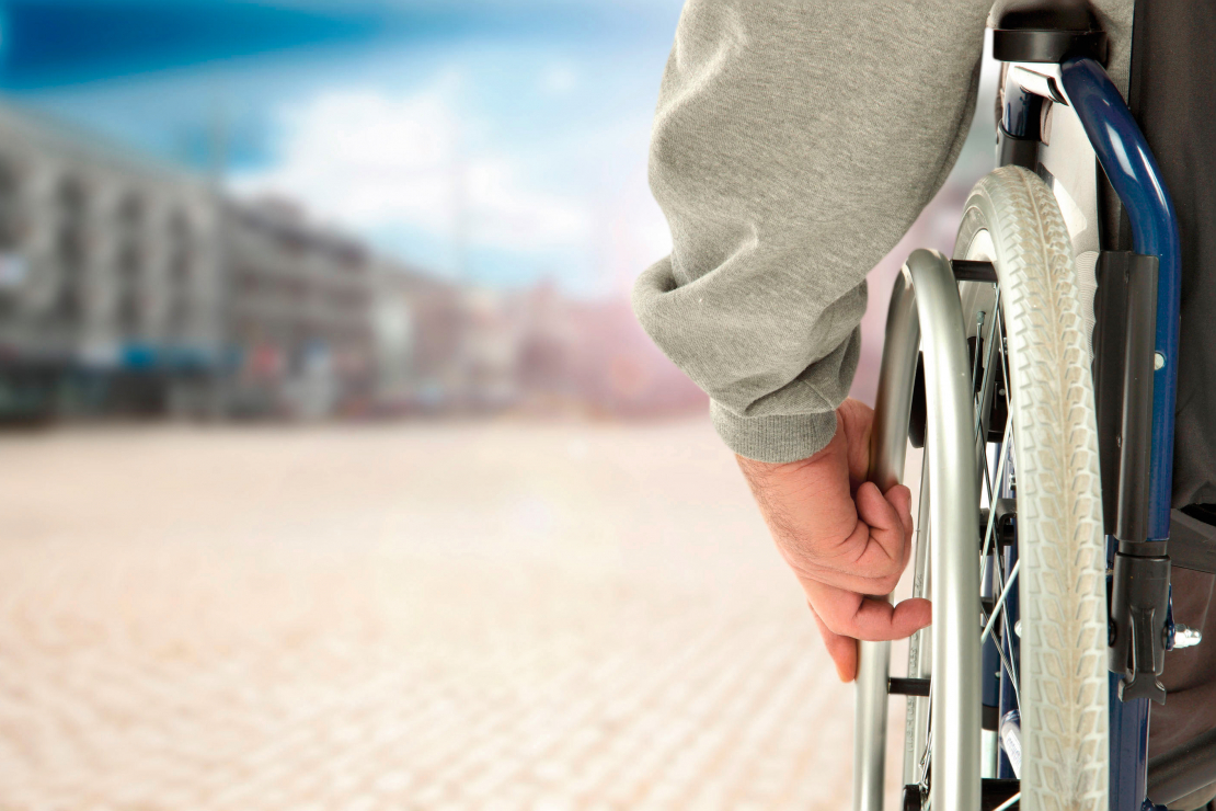 No šā gada 1. jūlija pabalsts transporta izdevumu kompensēšanai cilvēkiem ar invaliditāti, kuriem ir apgrūtināta pārvietošanās, paaugstināts no līdzšinējiem 79,68 līdz 105 eiro par pilnu sešu mēnešu periodu.
