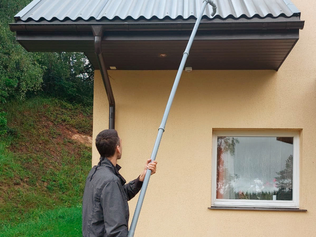 Regulāra tekņu izpūšana ļauj izvairīties no lielā darba uz augstām trepēm.