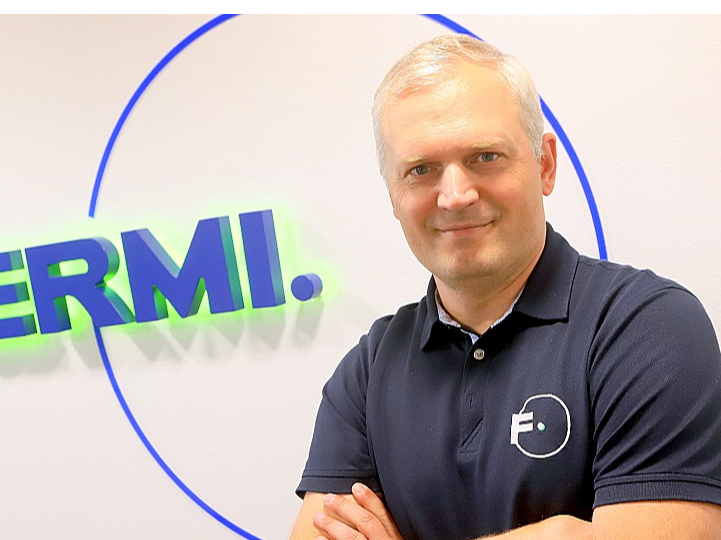 "Fermi Energia" valdes priekšsēdētājs Kalevs Kalemets: ""Fermi Energia" šobrīd Igaunijā jau ir 1200 investoru, kā arī Zviedrijas enerģētikas uzņēmums "Vattenfall" un vairāki citi starptautiskie investori. Tas liecina, ka viņi tic šim projektam, lai gan parlaments atļauju tam vēl nav devis. Domāju, ka investoru pārliecības pamatā ir apziņa, ka mazie modulārie atomreaktori ir ļoti perspektīva tehnoloģija, kā arī tas, ka Baltijas valstīs ir elektroenerģijas deficīts."