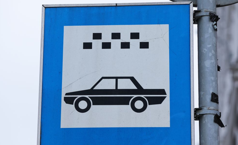 Taksometru pietura. Ilustratīvs attēls.