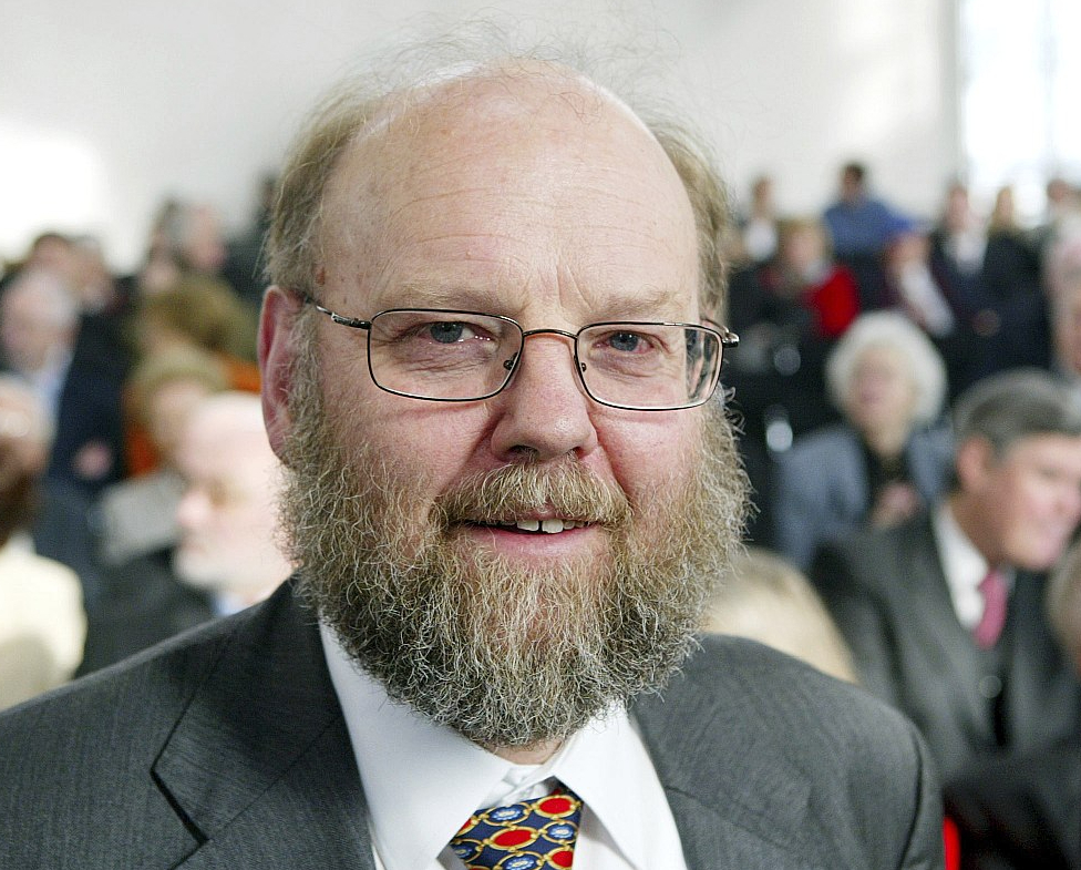 Īans Vilmuts.