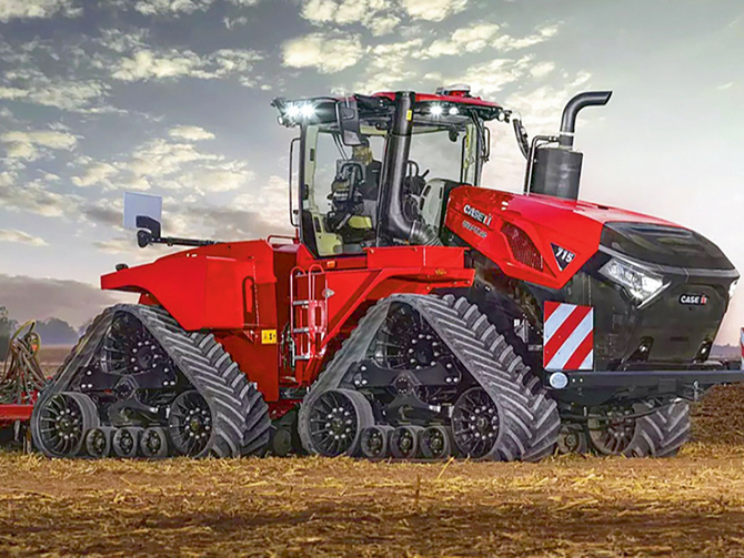 'Case IH Quadtrac 715', viens no kandidātiem uz Gada traktora balvu.