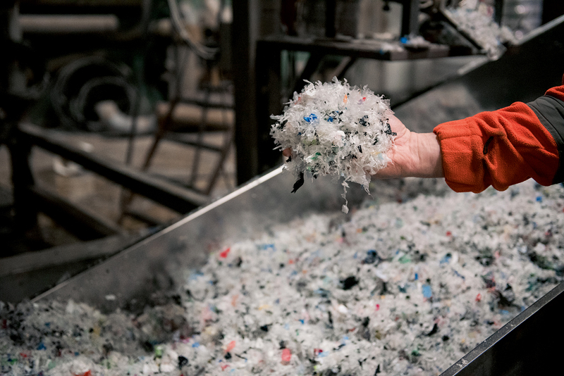 Pārstrādes ceļā tiek iegūtas augstvērtīgas PP un LDPE materiālu granulas, kas vēlāk nonāk dažādos uzņēmumos ārpus Latvijas, kur ražo, piemēram, jaunu plēvi, atkritumu maisus, dažādas caurules un citas preces. 