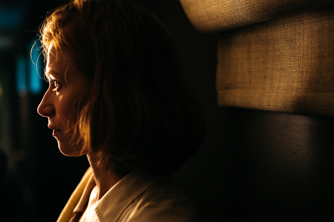 Kadrs no Dzintara Dreiberga filmas par basketbola komandu "TTT". Agnese Budovska.