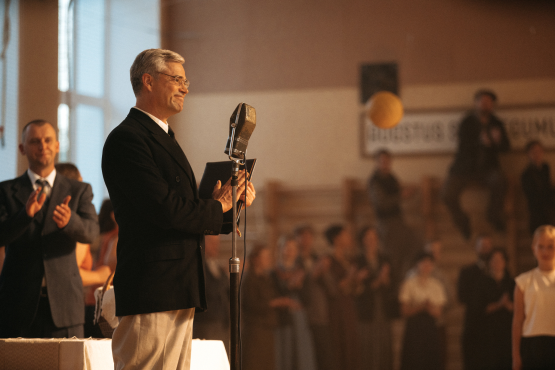 Kadrs no Dzintara Dreiberga filmas par basketbola komandu "TTT".