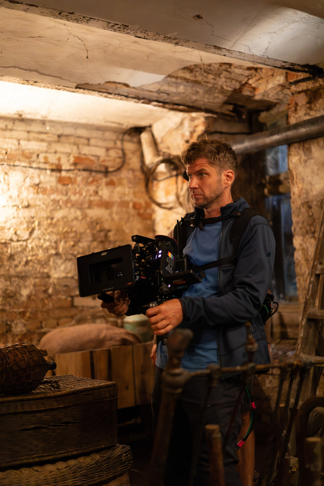 Kadrs no Dzintara Dreiberga filmas par basketbola komandu "TTT".