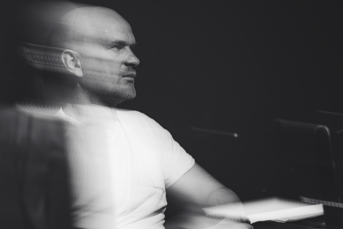 Dailes teātrī top "Krietnā puiša rituāla nokaušana". Lauris Dzelzītis.