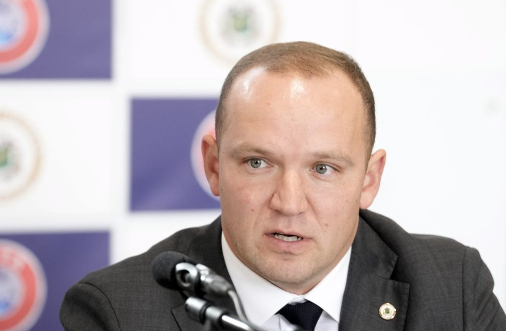 Latvijas Futbola federācijas prezidents Vadims Ļašenko.