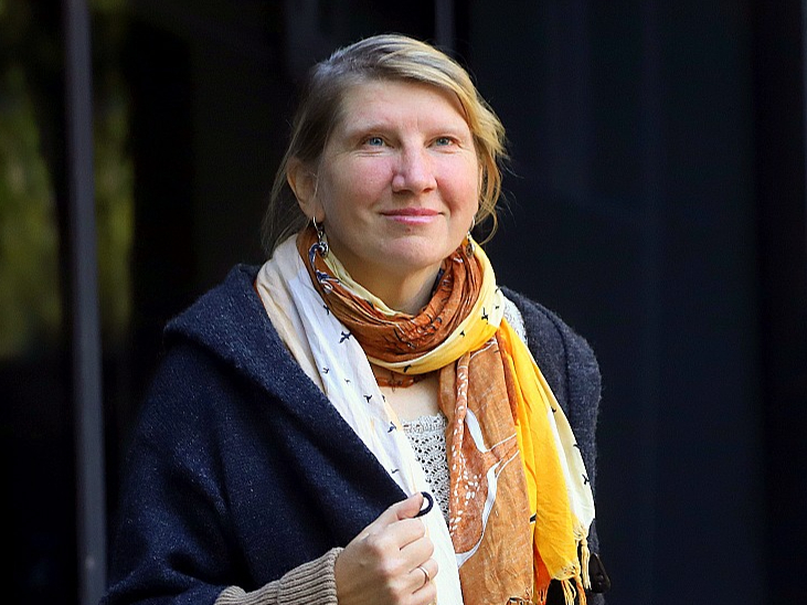 Ieva Struka: "Gan jau kādreiz taps kāds materiāls vai luga par Arnoldu Liniņu un viņa laiku, par Kārli Auškāpu, Mihailu Gruzdovu... Un pat par Džili sanāktu ļoti laba izrāde. Kāpēc ne?"