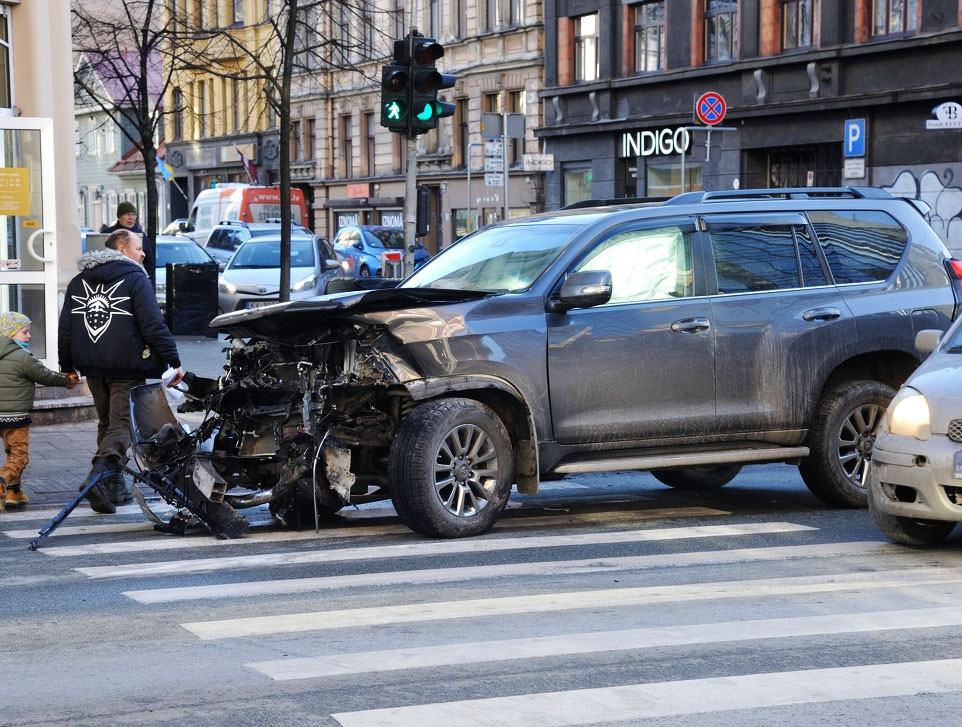 BMW avārija. 