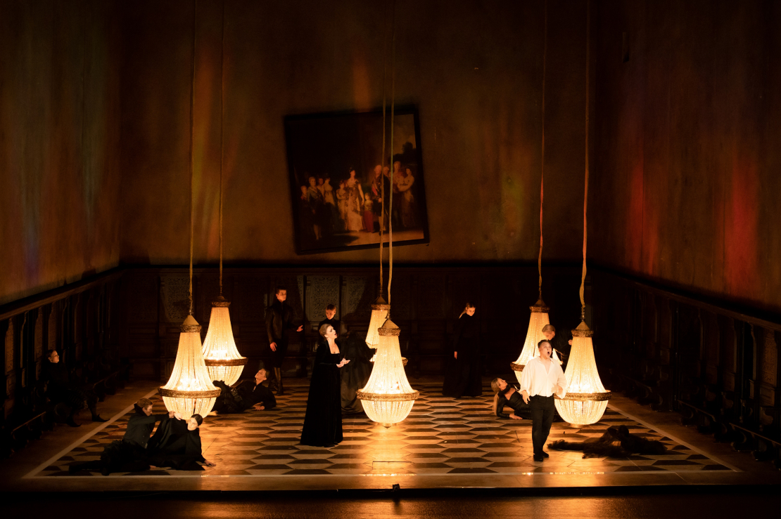 Džuzepes Verdi operas "Dons Karloss" jauniestudējums.