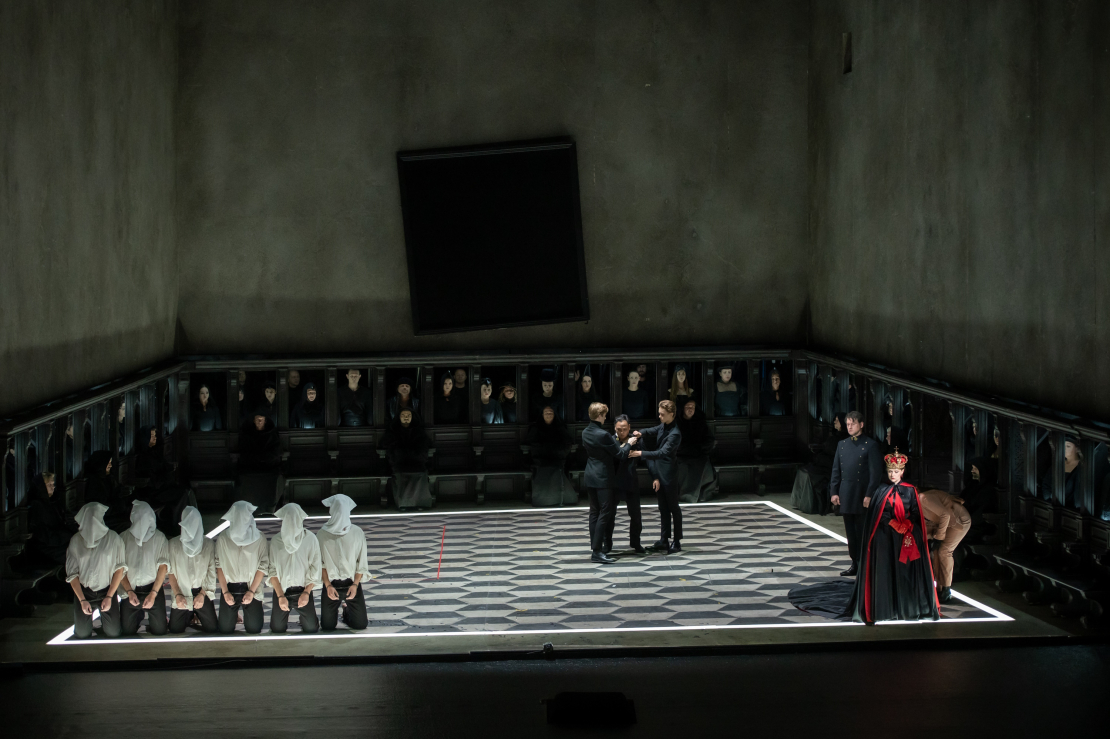 Džuzepes Verdi operas "Dons Karloss" jauniestudējums.