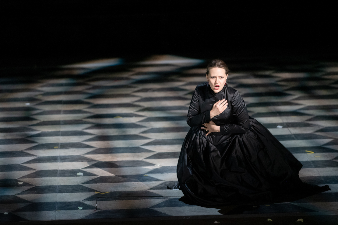 Džuzepes Verdi operas "Dons Karloss" jauniestudējums.