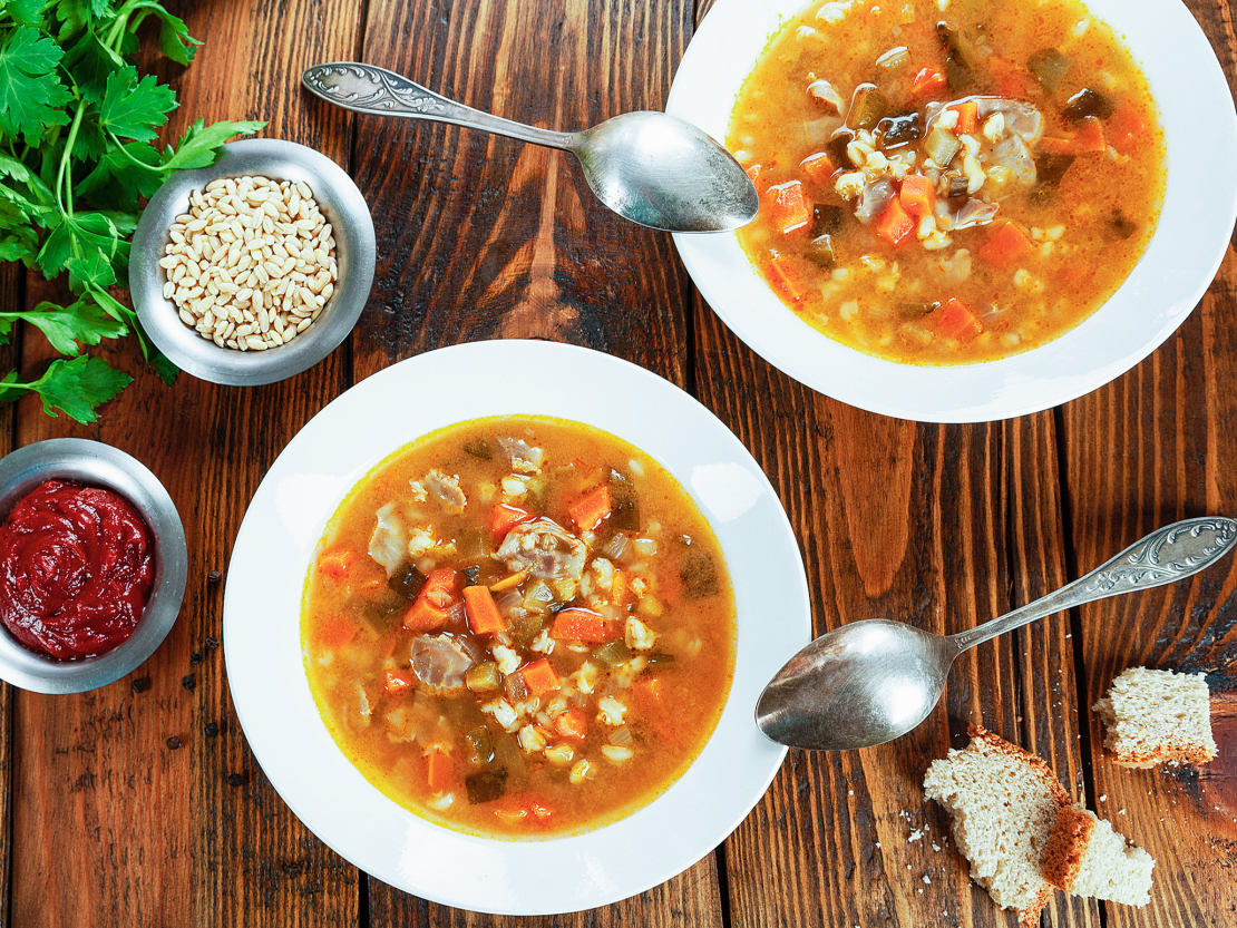 Gaļas zupa ar grūbām.