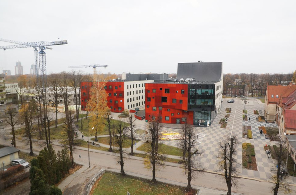 Paula Stradiņa klīniskās universitātes slimnīcas A2 jaunā korpusa būvniecība.