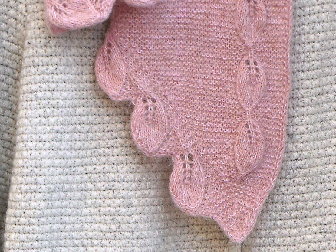 Tamborējuma fragments.