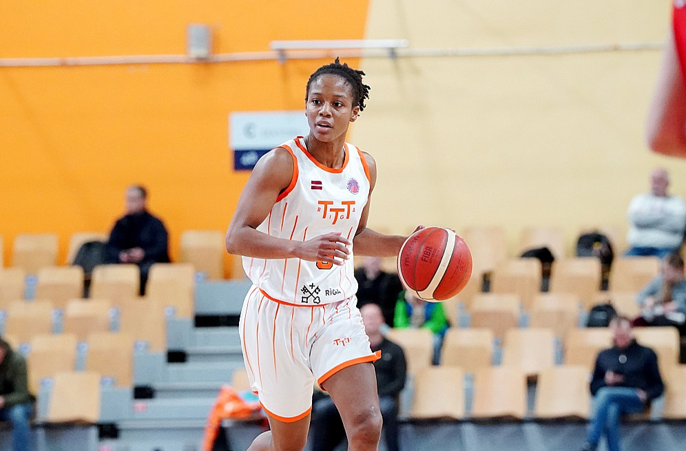 "TTT Rīga" spēlētāja Kaira Lamberte ar 23 punktiem sekmēja komandas kārtējo uzvaru FIBA Eirokausa spēlē.