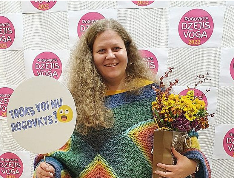 Jana Skrivļa-Čevere: "Dzejradīšana man ikdienā ir iepauzēta vai arī kā dators darbojas "miega režīmā" – nospied podziņu un top."
