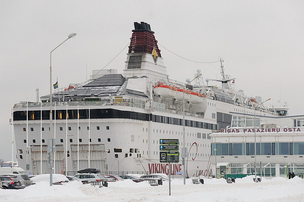 Rīgas ostā piestājis 12 klāju pasažieru kuģis “Viking Cinderella”.