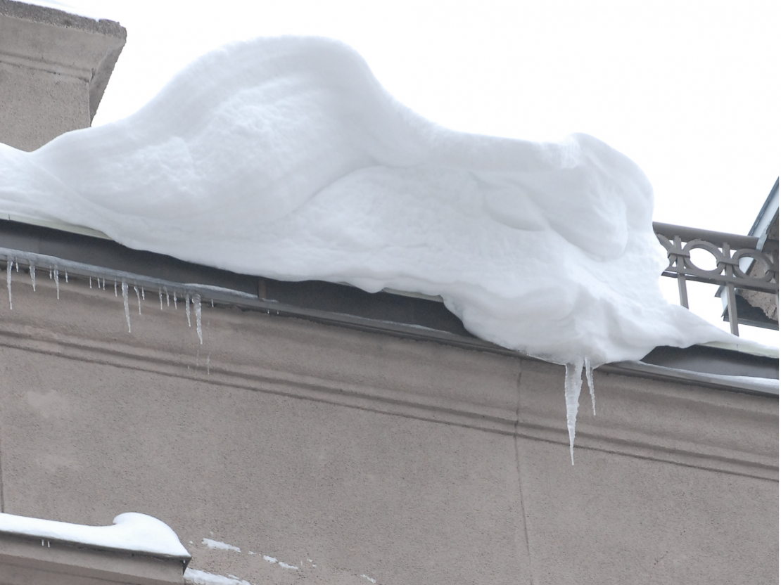 Lāstekas uz Rīgas jumtiem.
