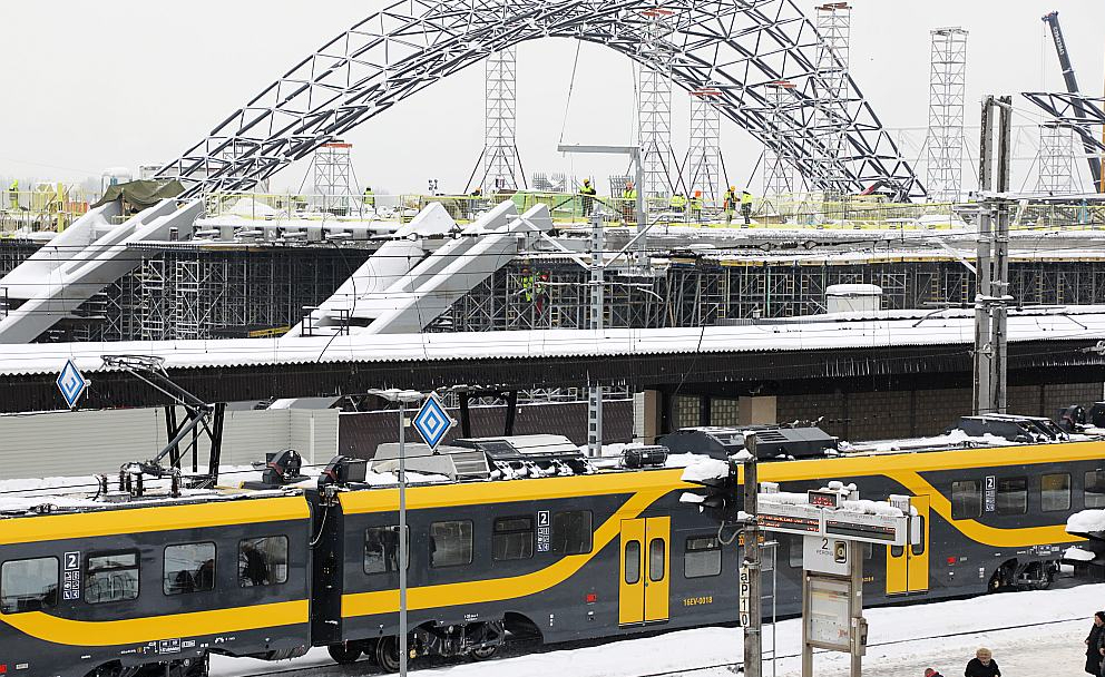 Jaunais vilciens Rīgas Centrālajā dzelzceļa stacijā.