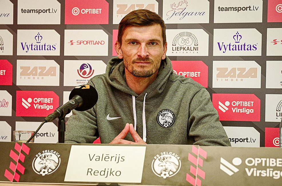 Valērijs Redjko trenera arodā ir kopš 2006. gada, ieguvis UEFA A licenci un šobrīd mācās PRO kursos.