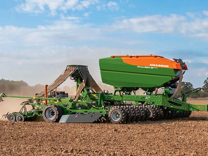 'Cirrus 9004-2C Grand Amazone' sējmašīna.