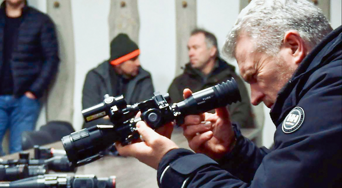 Dienas/nakts tēmēklis "TD70 V2".