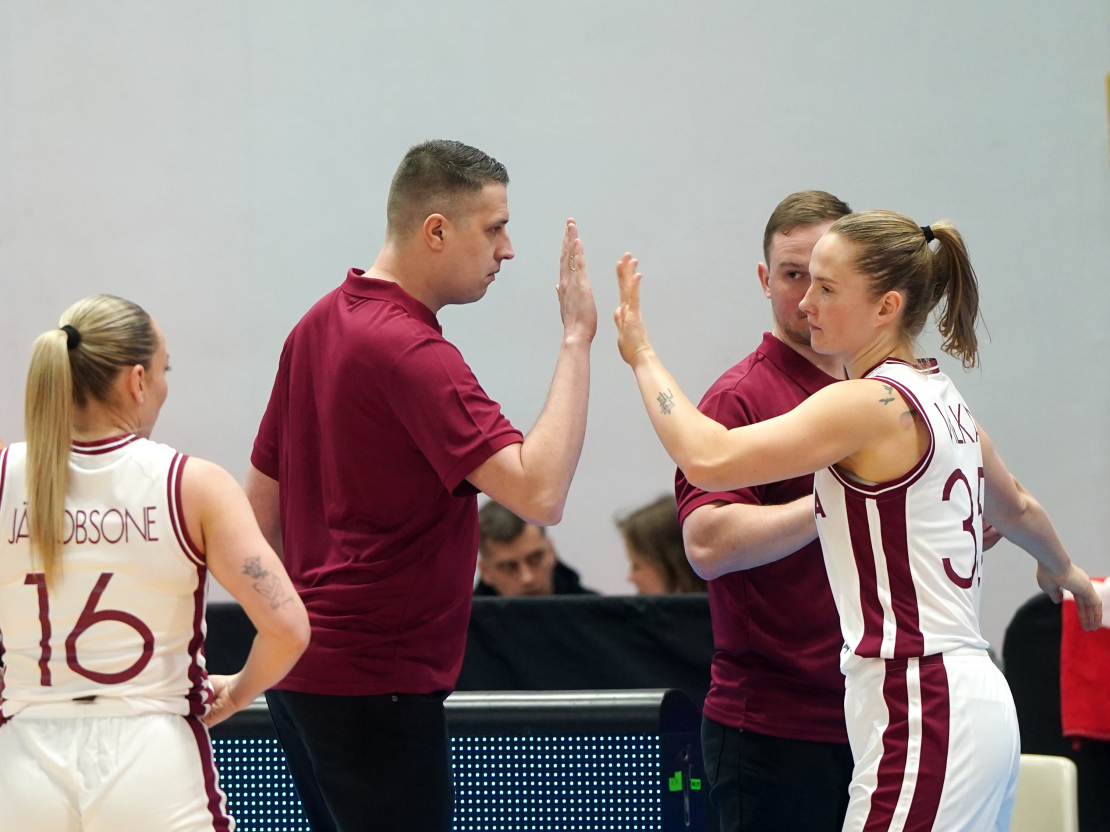 Eiropas čempionāta kvalifikācijas spēle basketbolā sievietēm starp Latvijas un Izraēlas valstsvienībām "Rimi" Olimpiskajā centrā.