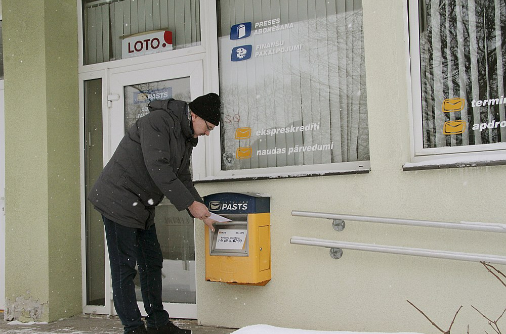 Madonas novada Cesvaines apvienības pārvaldes vadītājs Vilnis Špats pasta pakalpojumus izmanto regulāri.