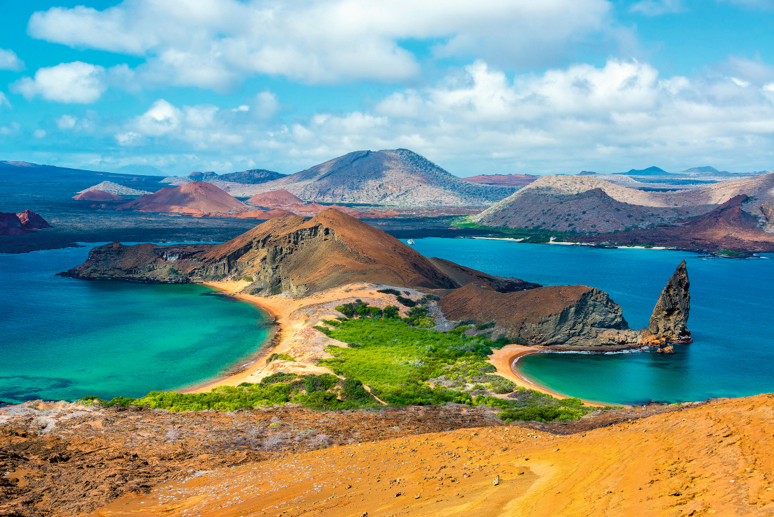 Galapagu salas ir viens no lielākajiem UNESCO Pasaules mantojuma objektiem, kā arī liels jūras rezervāts.