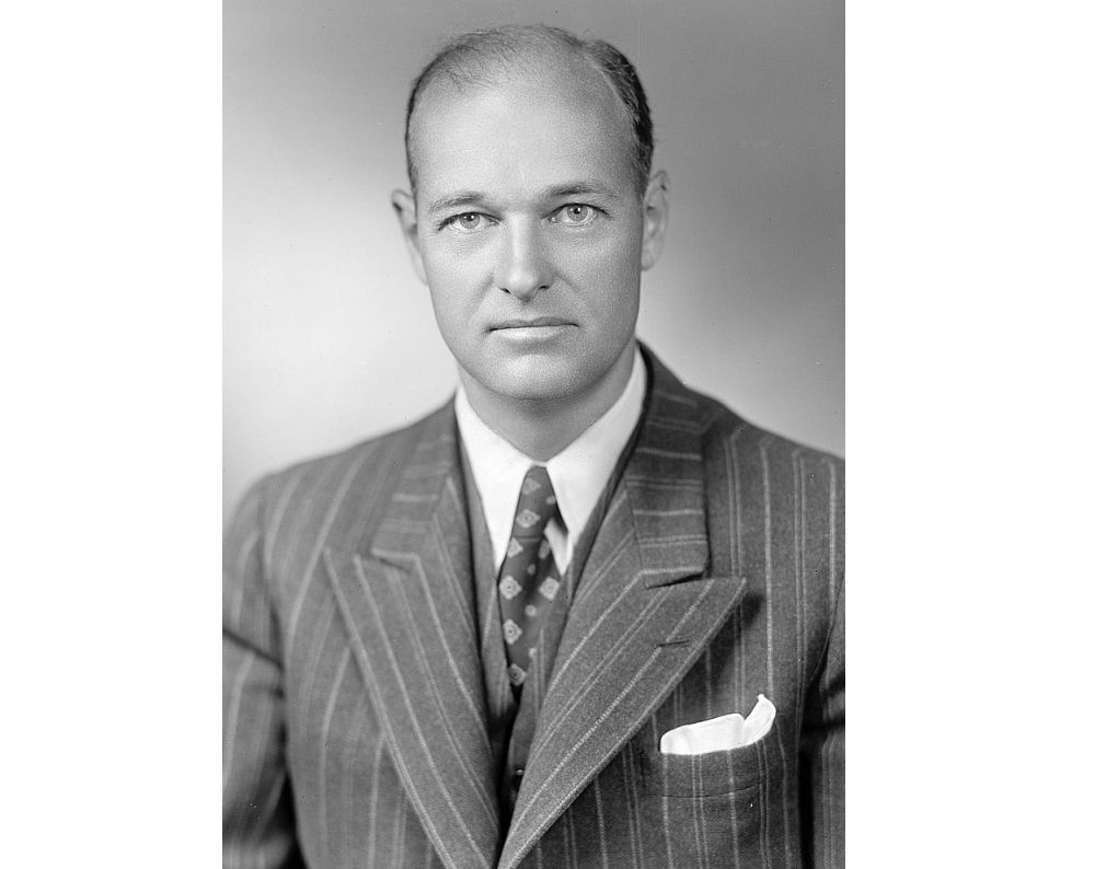 Džordžs Kenans (1904–2005).