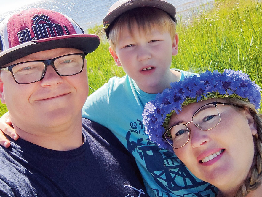 Perfect fishing family.