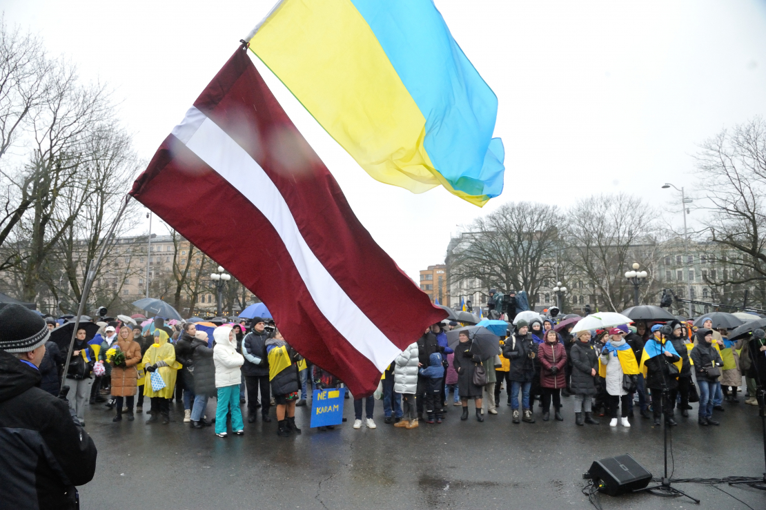 Ukrainas atbalsta mītiņš pie Brīvības pieminekļa.