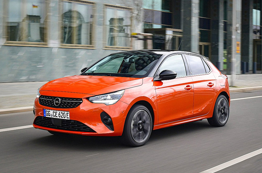 Jaunais "Opel Corsa" elektromobilis.