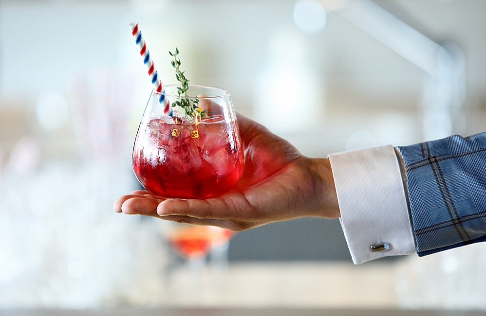 Slimību profilakses un kontroles centra dati liecina, ka alkoholisko dzērienu lietošanai Latvijā vairākus gadus ir pieaugoša tendence.