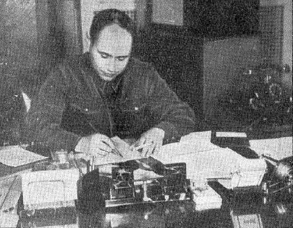 Alfons Noviks "darbā" 1940. gadā.