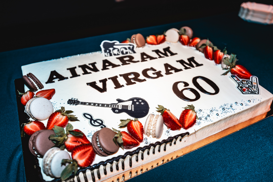 Ainars Virga ar jaudīgu koncertu nosvin 60. dzimšanas dienu.