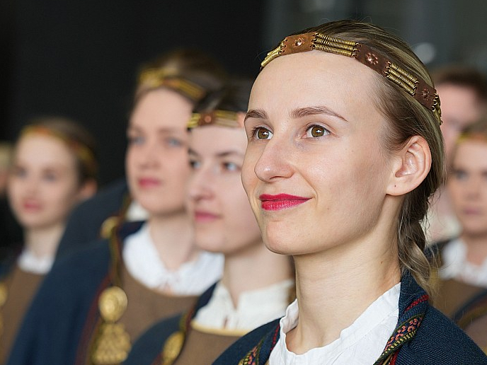 Jauniešu koris "Balsis" ir viens no labākajiem amatieru koriem Latvijā, kurš var lepoties ar uzvarām starptautiskos konkursos. Attēlā: uzstājoties 2023. gadā.